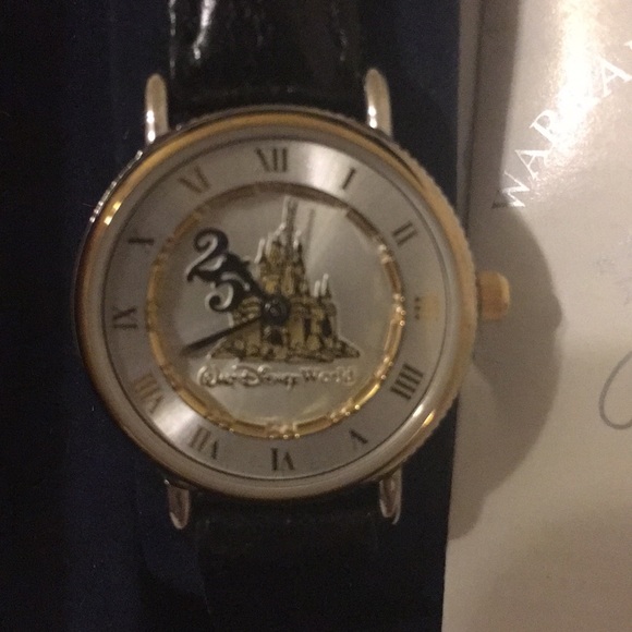 25th Anniversary Disney Watch main image 7